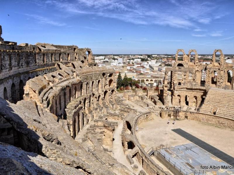 Koloseum - Amfiteatr w El-Djem w Tunezji
